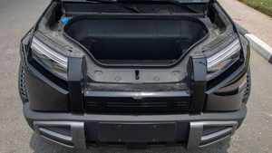 Leo Pard TITANIUM 3 EV 4WD 2025-2026 avec une autonomie de 601 à 700 km, une puissance de 200 à 250 kW, une batterie de 50 à 70 kWh pour l'importation au Japon - Product Image 4