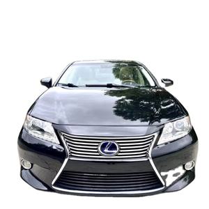 2024 Vehículo Premium de Lujo Mediano, Gasolina, Transmisión Automática, Interior de Cuero, Faros de Xenón, Neumáticos R18, Techo Solar Trasero, 4L - Product Image 1