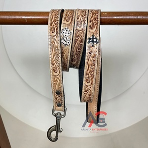 Nouveau dernier damier et conception de dés usiné à la main en cuir véritable laisse pour animaux de compagnie laisse réglable chien formation laisses accessoires pour animaux de compagnie - Product Image 1