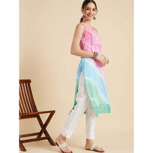 Kurta Recta Rosa con Estampado Tie-Dye, Blusa Modesta - Product Image 2