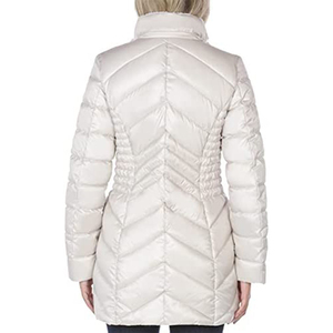 Venta al por mayor nuevo diseño transpirable nuevo estilo de las mujeres chaquetas acolchadas forradas de tela chaquetas acolchadas cómodas con tamaño de color personalizado - Product Image 3