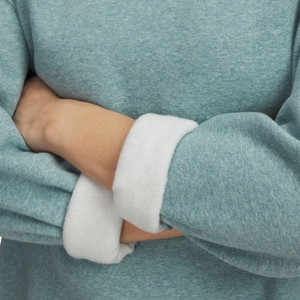 Sweat à capuche en polaire tricoté pour femmes grandes tailles, doux, respirant, manches longues, confortable, coupe décontractée, couleurs personnalisées brodées, OEM ODM - Product Image 2