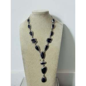Conjunto de Collar Lariat de Sugilita de Alta Calidad y Plata de Ley de Darrin Livingston, Joyería Fina - Product Image 2
