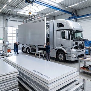 Panneau sandwich en aluminium Coratec Corapan AL150 Suisse, 170 kg/m3, noyau blanc haute densité, EN45545-2 HL3, panneau mural pour camion, caravane - Product Image 5