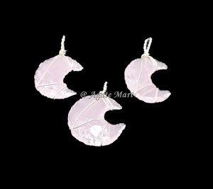 2024 pendentif en opalite rose Sier fil enroulé lune sculpté Agate Style Feng Shui décoration de la maison amour gravure pierre semi-précieuse - Product Image 1