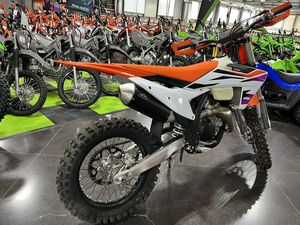 Increíbles Ofertas en Motocicletas Nuevas KTM 450 XCF 2025 - Product Image 2