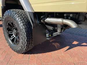 Toyota Land Cruiser HardTop LX79 4WD Doble Cabina Pickup 2022 Usada - Product Image 5