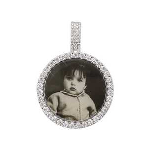 Pendentif photo personnalisé en or 14 carats avec moissanite, charme unique et personnalisé - Product Image 6