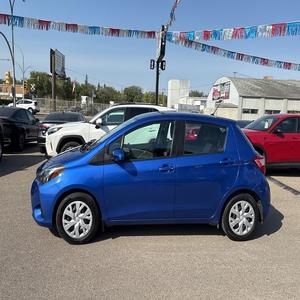 TOYOTA YARIS LE 2018 D'OCCASION CÔTÉ GAUCHE/CÔTÉ DROIT - Product Image 5