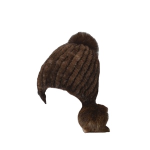 Gorros y Sombreros de Terciopelo Personalizados para Mujer, Cálidos, Transpirables y de Ajuste Regular para Invierno - Product Image 1