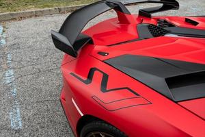 คูเป้ Lamborghini Aventador SVJ ปี 2021