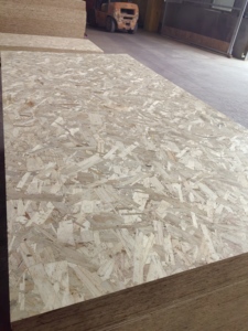 Panel de Pared y <span class=keywords><strong>Techo</strong></span> de Madera OSB2, Resistente al Agua, Superficie de Madera de Pino, Núcleo de Madera Mixta, 9/11/15/18 mm - Product Image 3