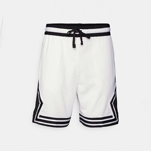 Vente en gros de shorts de sport décontractés de haute qualité pour hommes en polyester shorts de survêtement en maille à motif uni personnalisés pour le sport de basketball - Product Image 1