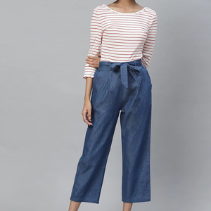 Pantalon décontracté en denim flammé en coton pour femmes coupe régulière solide avec élastique taille moyenne en toile lavée Design avant plat pour l'été - Product Image 1