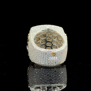 Experimente el lujo de los diamantes de corte brillante redondos cultivados en laboratorio en un anillo de Hip Hop de Plata de Ley 925 que encarna la elegancia - Product Image 6