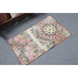 Tapis turc 1,6x2,7 pi (50x81 cm), tapis vintage à imprimé animal rose - Product Image 2