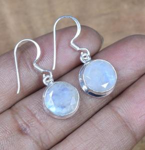 Cadeau pour les amoureux Pierre de lune de feu bleu Bijoux tendance Boucles d'oreilles pour femmes en argent sterling massif 925 parfait - Product Image 5