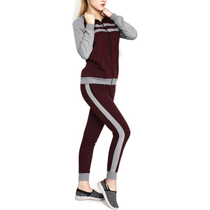 Survêtement en molleton de qualité d'exportation pour femmes, manches longues, chaud, grande taille, logo personnalisé, patchwork cerise et gris, jogging - Product Image 1
