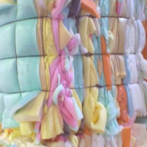 100% espuma de poliuretano limpia chatarra espuma de memoria reciclada espuma de desecho de plástico de desecho - Product Image 1