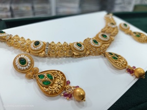 Ensemble exclusif de colliers de style Bollywood Golden Mett Antique Mina - Product Image 3