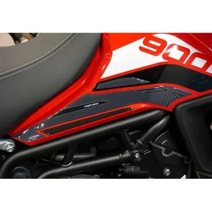 แผ่นป้องกันถังน้ำมันด้านข้างรถมอเตอร์ไซค์ 2 ชิ้น แบบเจล 3 มิติ สำหรับ Triumph Tiger 900 GT พร้อมอุปกรณ์ตกแต่งโครเมียม - Product Image 1
