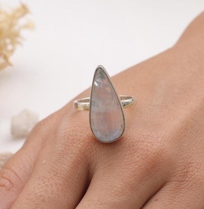 Anillo giratorio de piedra lunar hecho a mano de plata de ley 925, anillo de promesa de regalo de boda clásico de la mejor calidad de plata estampada 925 - Product Image 2