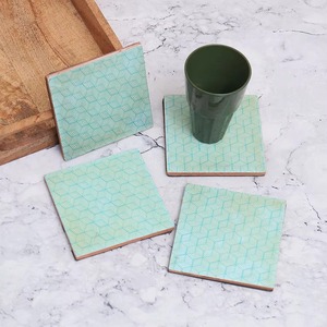 Dessous de verre vert pastel unique tapis de boisson en résine en bois décoratifs pour table à manger tasse à café et thé et accessoires pour la maison d'Inde - Product Image 4
