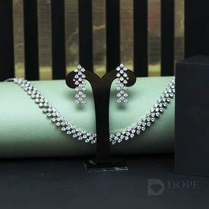 ชุดสร้อยคอเพชรสร้างในห้องปฏิบัติการสุดหรู ทันสมัย สำหรับทั้งชายและหญิง  ตัวเรือนทองคำแท้ 14KT ชุบทอง เหมาะสำหรับงานปาร์ตี้และเป็นของขวัญวันครบรอบ - Product Image 4