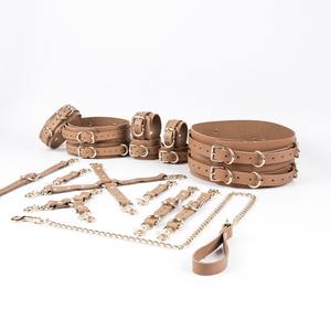 Ensemble de retenue BDSM 16 pièces de différentes couleurs et options de quincaillerie ceinture et menottes de cuisse BDSM-0012 en cuir de vachette véritable - Product Image 6