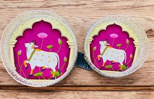 Plateau de service en métal artisanal en argent allemand, motif vache Pichwai |   Personnalisable pour les mariages, les pooja, les fruits secs, la décoration de la maison, les cadeaux - Product Image 6