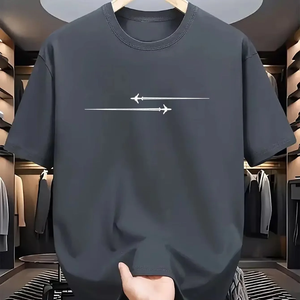 Camiseta de manga corta de cuello redondo deportiva cómoda con estampado de avión creativo grande holgado informal de algodón para hombre en stock - Product Image 6