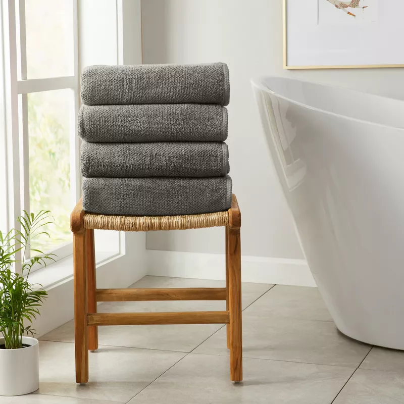 สีเทาเข้ม