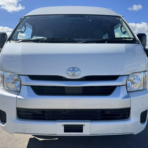 HIACE d'occasion 2000-2024, traction avant, automatique, 15 places, régulateur de vitesse adaptatif, sièges en cuir, transmission intégrale, caméra 360°, phares halogènes, jantes R18, fourgon, bus de transport - Product Image 1