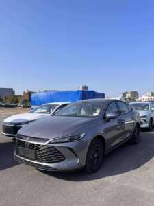 Berline Hybride PHEV 2025 Dm-i Véhicule à Conduite Intelligente Cinq Places 55km 120km en parfait état, prêt à l'emploi - Product Image 2