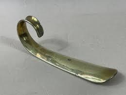 Chausse-pied de luxe de 32cm de long avec manche de lion en métal et laiton personnalisé avec finition marron noir pour personnes âgées et femmes à bas prix - Product Image 3