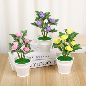 <span class=keywords><strong>Pianta</strong></span> realistica della <span class=keywords><strong>rosa</strong></span> artificiale <span class=keywords><strong>in</strong></span> una decorazione <span class=keywords><strong>di</strong></span> nozze del <span class=keywords><strong>vaso</strong></span>, centrotavola creativo, per la fotografia e l'esposizione floreale. - Product Image 2