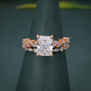 ชุดเครื่องประดับเพชรทรง Radiant Cut ทำมือ ได้รับการรับรองจาก IGI ระดับความสะอาด VVS เพชรเพาะเลี้ยงในห้องปฏิบัติการ พร้อมแหวนแต่งงานทอง 14k สำหรับผู้หญิง แฟชั่น - Product Image 5