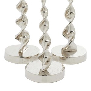 DecMode Bougeoir à colonne torsadée en aluminium argenté Bougeoir moderne Bougeoirs décoratifs en argent pour le salon - Product Image 5