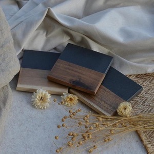 Dessous de verre en bois et résine en bois pour les sous-verres de boissons à domicile Produits artisanaux - Product Image 1