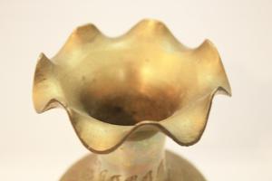 Florero de aluminio en acabado de metal dorado, perfecto para centros de mesa de boda elegantes y Decoración elegante del hogar - Product Image 4