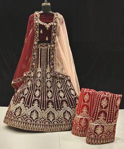 Meilleure vente couleur personnalisée velours Lehenga Choli avec travail brodé indien et pakistanais Collection de mariée et vêtements de fête - Product Image 1