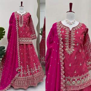 Lehenga de créateur avec dupatta pour femmes, tenue ethnique élégante pour les mariages, les fêtes et les festivals avec broderies - Product Image 2