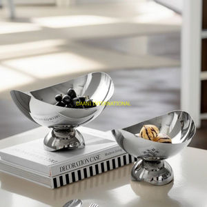 Cuenco decorativo moderno de acero inoxidable con Base de Pedestal Centro de mesa hecho a mano Cuenco de dulces Hotel Restaurante Utensilios de cocina Uso doméstico - Product Image 1