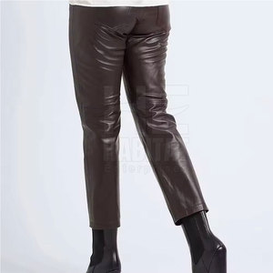 Pantalones de Cuero Cómodos para Mujer, Cuero Suave de Primera Calidad, Estilo Clásico para Uso Casual de Adultos - Product Image 5