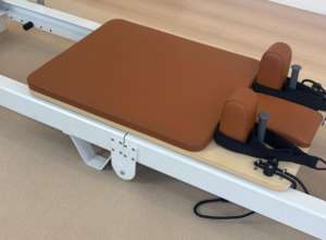 เครื่องพิลาทิสแบบพับได้ รุ่นคลาสสิก <span class=keywords><strong>โครง</strong></span>อะลูมิเนียมคุณภาพสูง ปรับระดับได้ ขนาดกะทัดรัด สำหรับขายส่ง จัดเก็บได้ในที่เดียว - Product Image 3