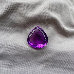 Gema de Amatista en Forma de Corazón de 19.02 Quilates AA-1939 de Mehrajudin Gems, con Certificación de Terceros - El Centro de Atención Perfecto para Su Próxima Joya - Product Image 6