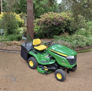 Cortadora de Césped John Deere X950R de Gasolina, Motor de 4 Tiempos de 5.5 HP y 173 cc, Alto Rendimiento, Caja Recolectora de Césped de 150 L, Chasis de Acero - Product Image 5