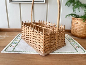 Panier à bouteilles rectangulaire en rotin tressé vintage Artex Green Earth, écologique, avec poignée, fait main, paniers de rangement en rotin naturel - Product Image 3
