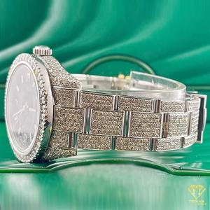 Montres en diamant de laboratoire de mode pour hommes de luxe les plus vendues VVS Clarity Iced Effect Bracelet en acier inoxydable pour l'approvisionnement mondial - Product Image 2