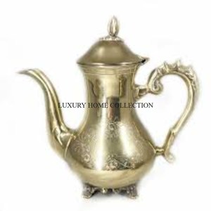 Tetera de latón de primera calidad con grabados ornamentados y un mango cómodo diseñado para la preparación diaria del té - Product Image 5